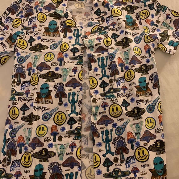 Shredder Digest - Alien Lords Button Down - Medium - Picture 5 of 6